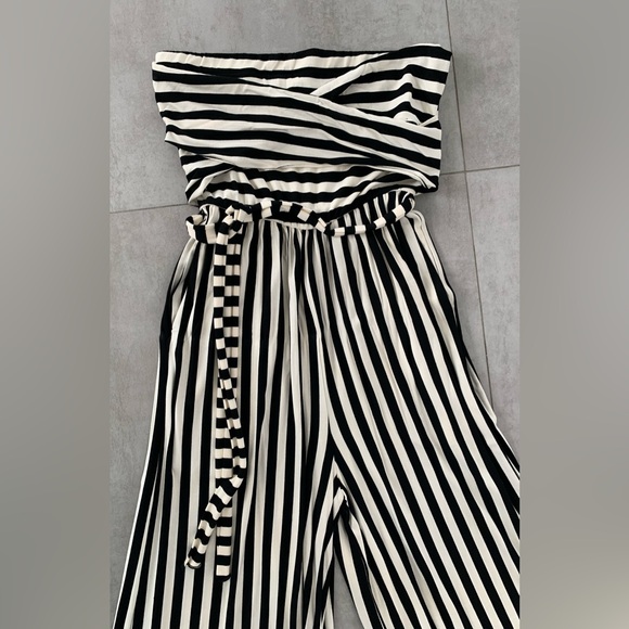 Rainbow Strapless Jumpsuit- Color Black & White. Size M - Picture 2 of 4